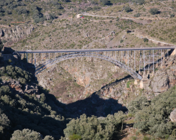 Puente de Requejo o Puente Pino
